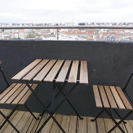 Ultra Centre - Certainement Belle Vue De *