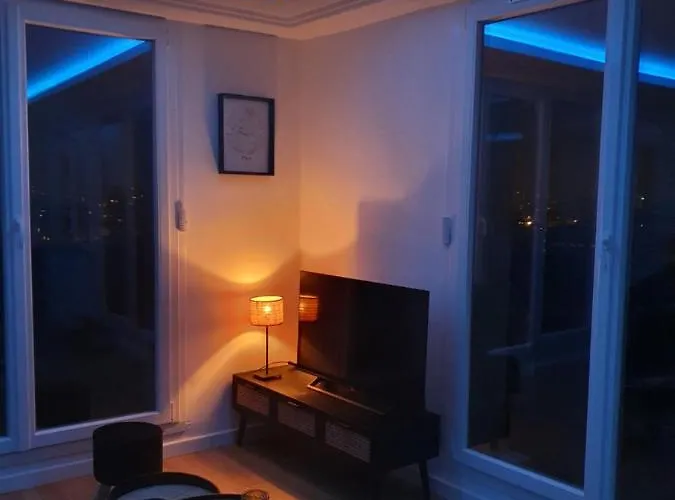 Ultra Centre - Certainement Belle Vue De * Pau