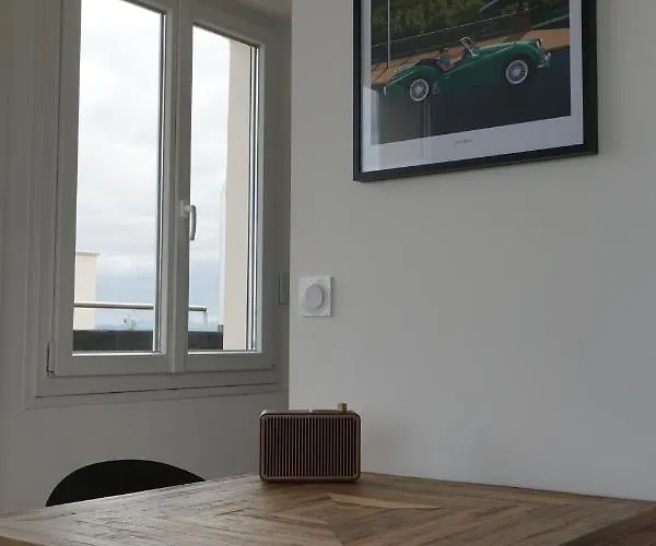 Ultra Centre - Certainement Belle Vue De Pau